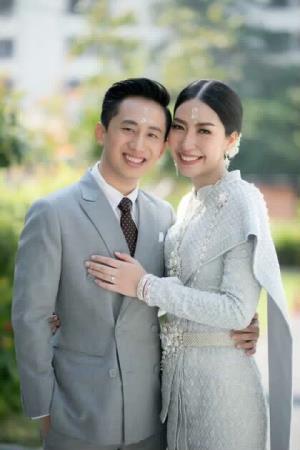 ชุดไทยเจ้าสาว ชุดไทยจักรพรรดิ์ เช่าที่แบมบี้ เวดดิ้ง ห้วยขวาง